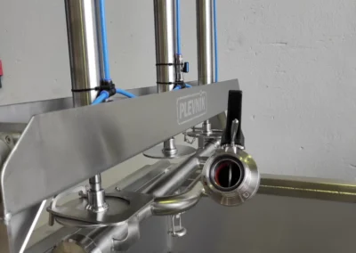 Preesszylinder und Einlassventil